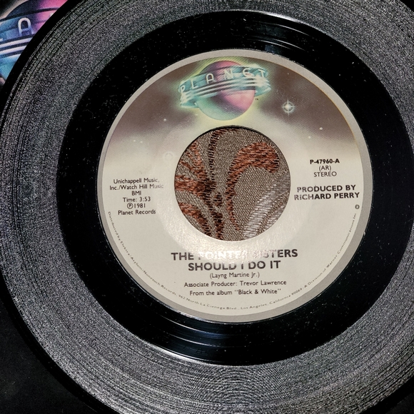 The Pointer Sisters 45 rpm "We're Gonna Make It / Should I Do It" excellent!! - Picture 3 of 3